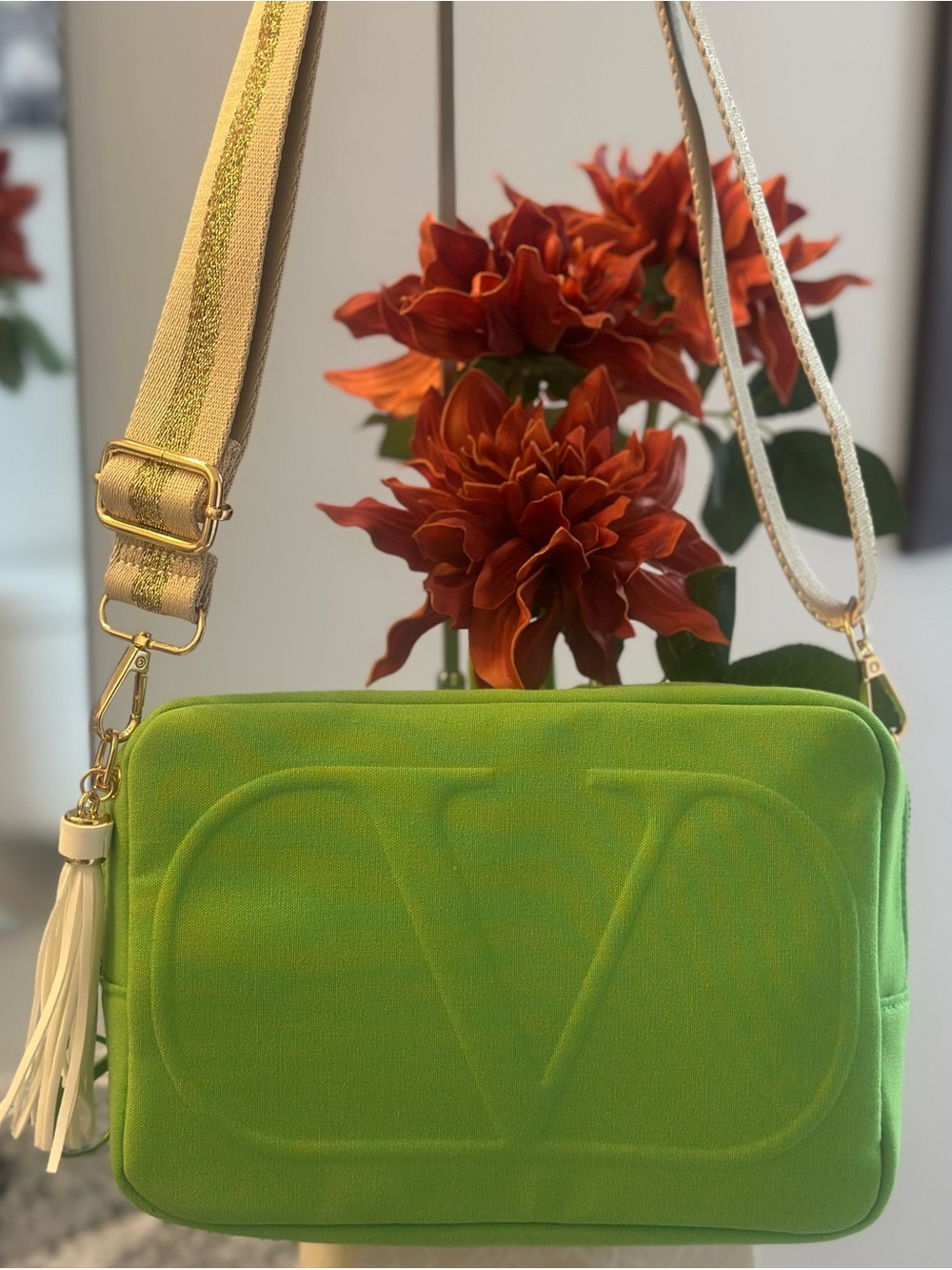 Valentino Green Beauty/Cosmetic Bag GWP item nwot